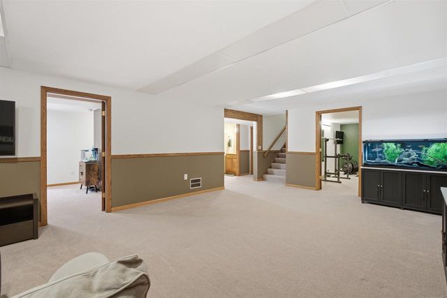 2025 W HARVEST DRIVE, Appleton, WI 54914