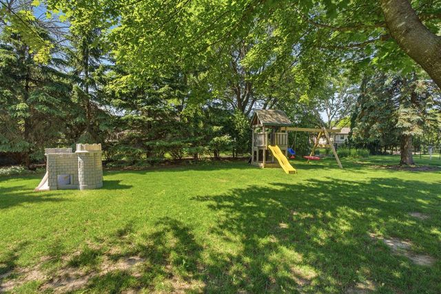 2025 W HARVEST DRIVE, Appleton, WI 54914