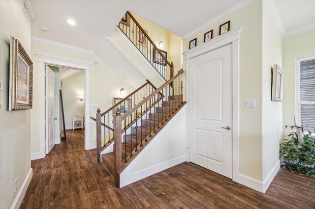 827 Hawthorne Road, Clear Lake Shores, TX 77565