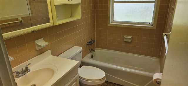 4754 17TH STREET, Zephyrhills, FL 33542