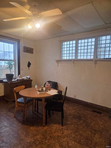 1012 S Linwood Avenue, Evansville, IN 47713