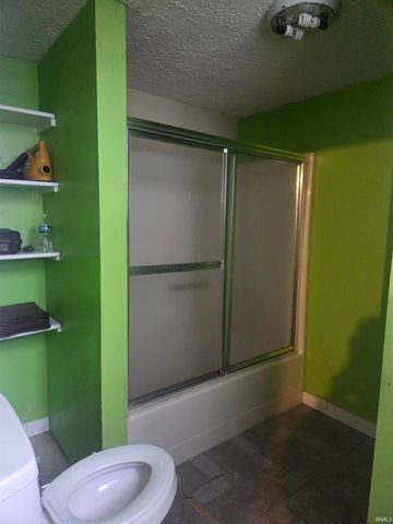 1012 S Linwood Avenue, Evansville, IN 47713