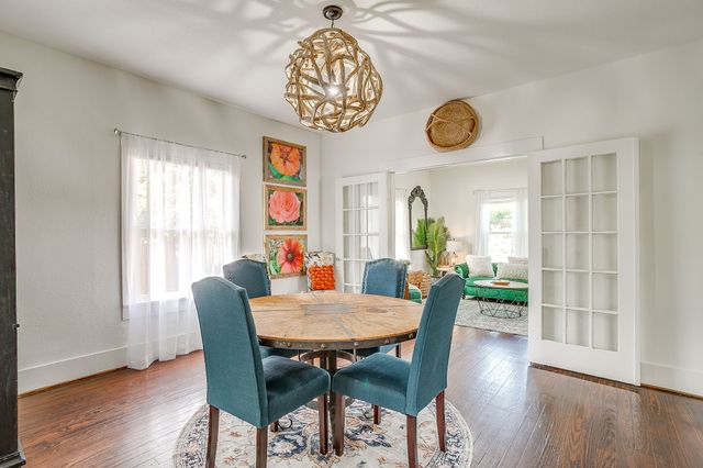 116 E Akard Street, Weatherford, TX 76086