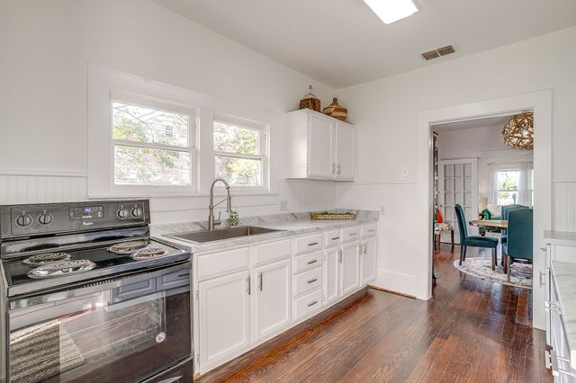 116 E Akard Street, Weatherford, TX 76086