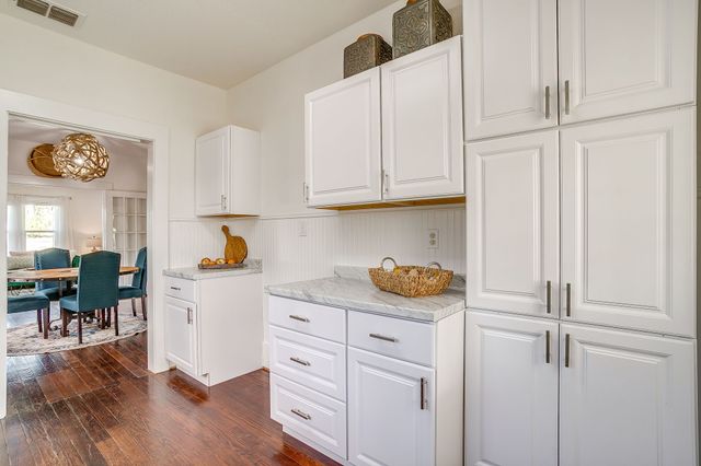 116 E Akard Street, Weatherford, TX 76086