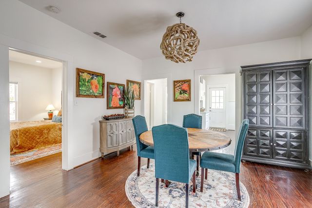 116 E Akard Street, Weatherford, TX 76086