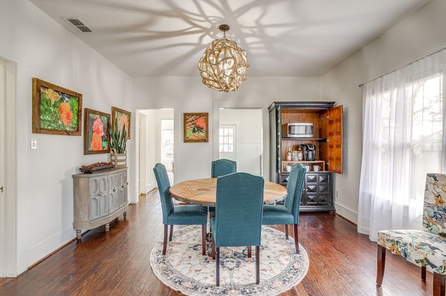 116 E Akard Street, Weatherford, TX 76086