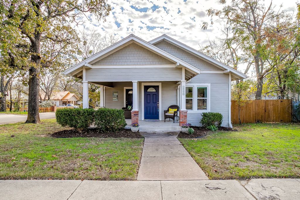 116 E Akard Street, Weatherford, TX 76086