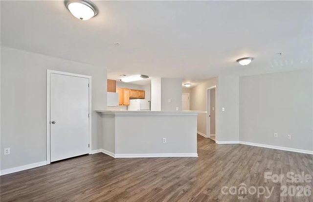 9810 Campus Walk Lane H, Charlotte, NC 28262