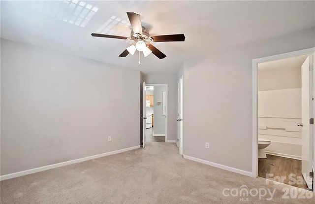 9810 Campus Walk Lane H, Charlotte, NC 28262