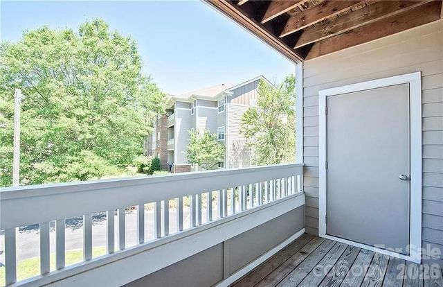 9810 Campus Walk Lane H, Charlotte, NC 28262