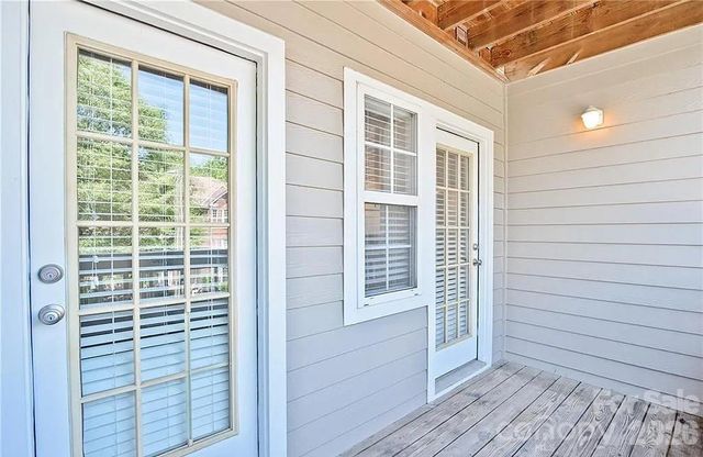 9810 Campus Walk Lane H, Charlotte, NC 28262