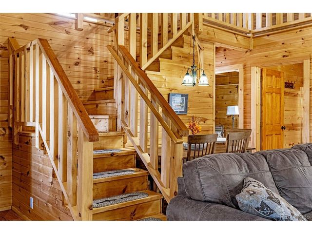 322 Phoebus Dr, Florissant, CO 80816