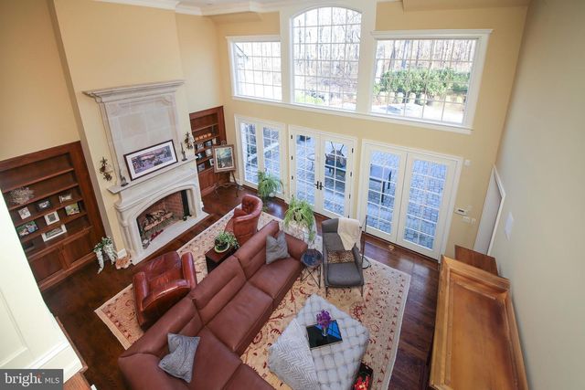 3525 WELLSFORD LN, Doylestown, PA 18902