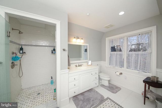 3525 WELLSFORD LN, Doylestown, PA 18902