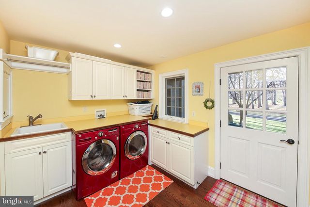 3525 WELLSFORD LN, Doylestown, PA 18902