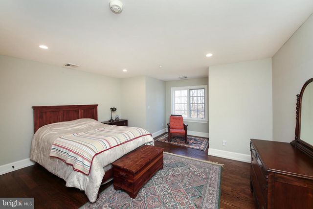 3525 WELLSFORD LN, Doylestown, PA 18902