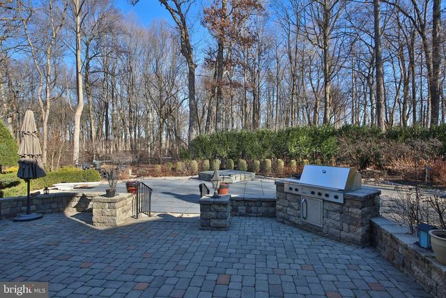 3525 WELLSFORD LN, Doylestown, PA 18902