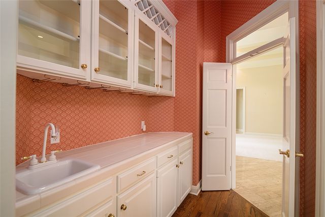 745 Southern Trace Parkway, Shreveport, LA 71106