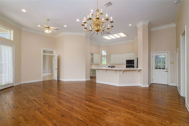 745 Southern Trace Parkway, Shreveport, LA 71106