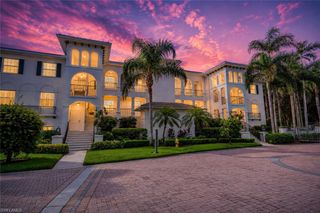 700 Bentwater CIR 103, Naples, FL 34108