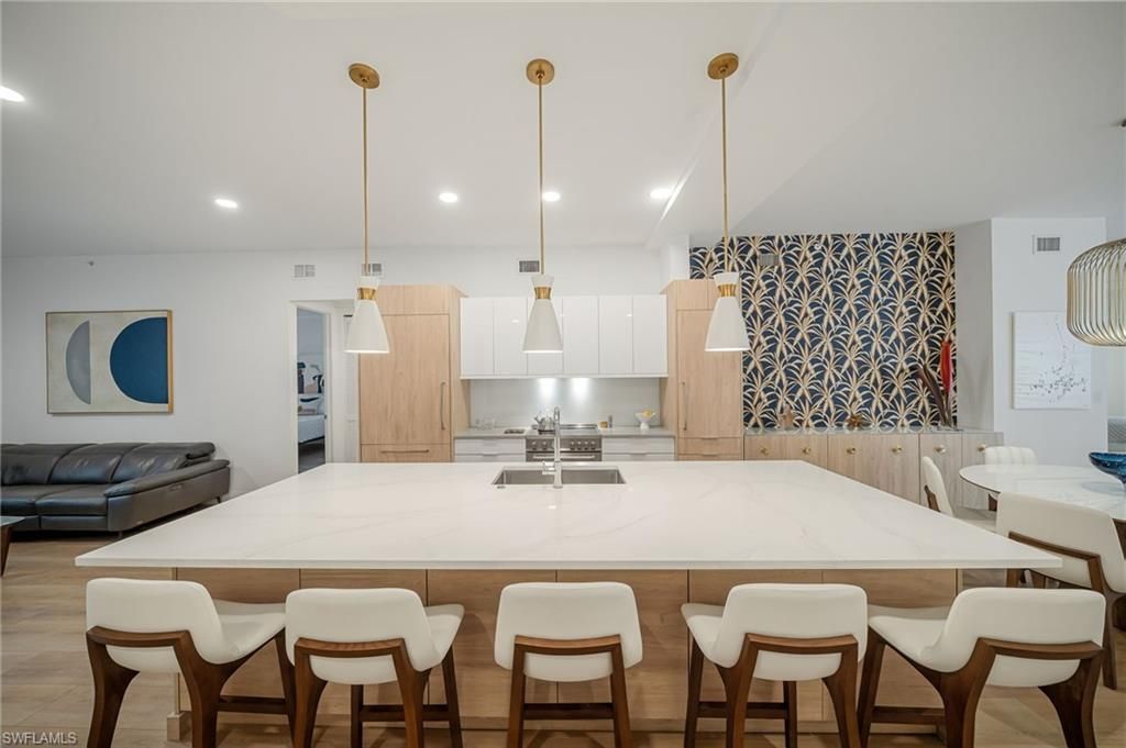 700 Bentwater CIR 103, NAPLES, FL 34108 — photo 3