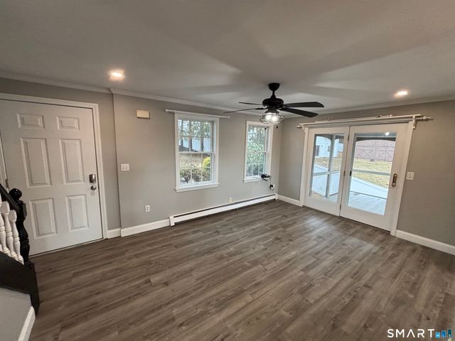 72 Ingham Hill Road, Old Saybrook, CT 06475