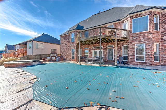 1406 NE Bluff Spring Avenue, Bentonville, AR 72712