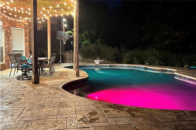 1406 NE Bluff Spring Avenue, Bentonville, AR 72712