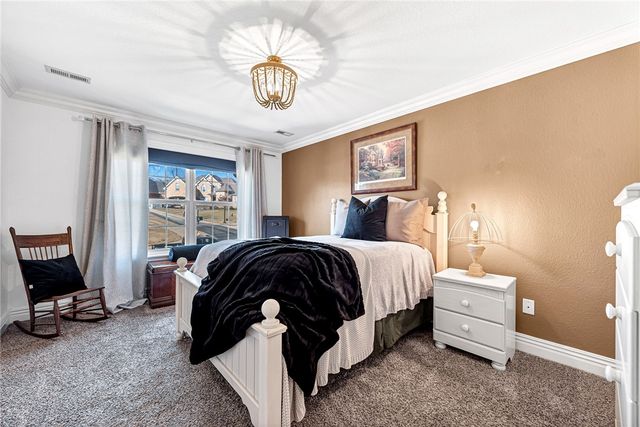 1406 NE Bluff Spring Avenue, Bentonville, AR 72712