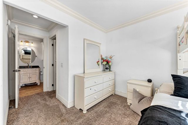 1406 NE Bluff Spring Avenue, Bentonville, AR 72712