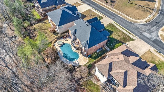 1406 NE Bluff Spring Avenue, Bentonville, AR 72712