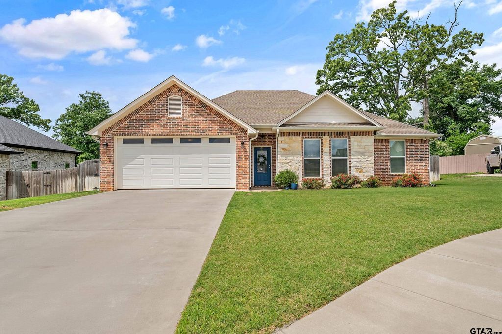 900 Jackie Ray, Whitehouse, TX 75791