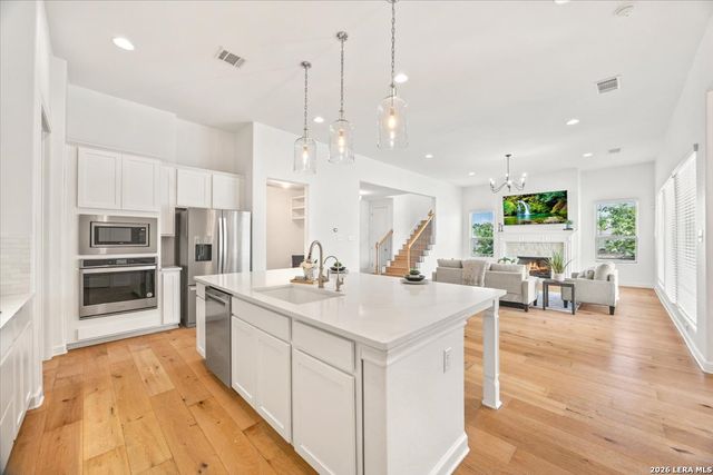 13508 Falls Summit, San Antonio, TX 78245