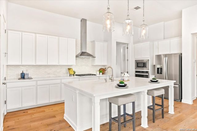 13508 Falls Summit, San Antonio, TX 78245
