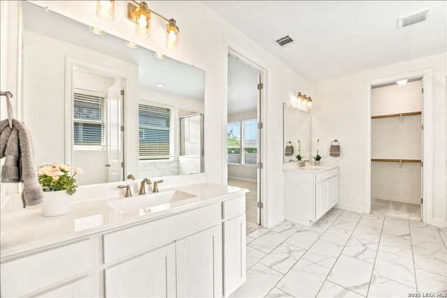 13508 Falls Summit, San Antonio, TX 78245