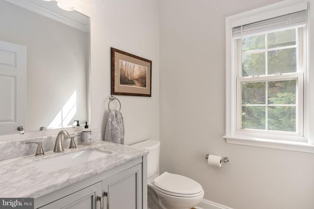 795 WINTERBERRY DR, Fredericksburg, VA 22405