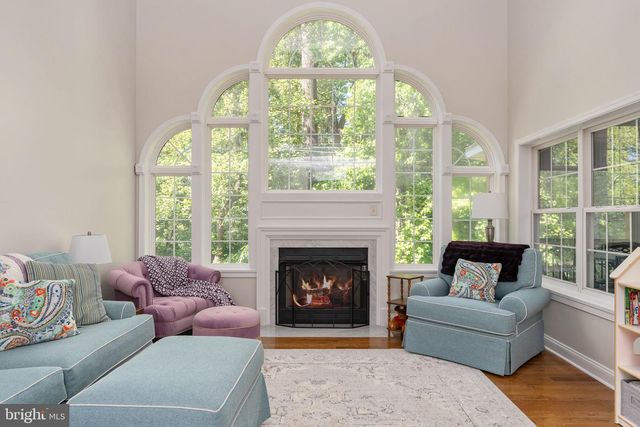 795 WINTERBERRY DR, Fredericksburg, VA 22405