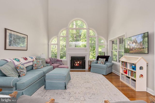 795 WINTERBERRY DR, Fredericksburg, VA 22405