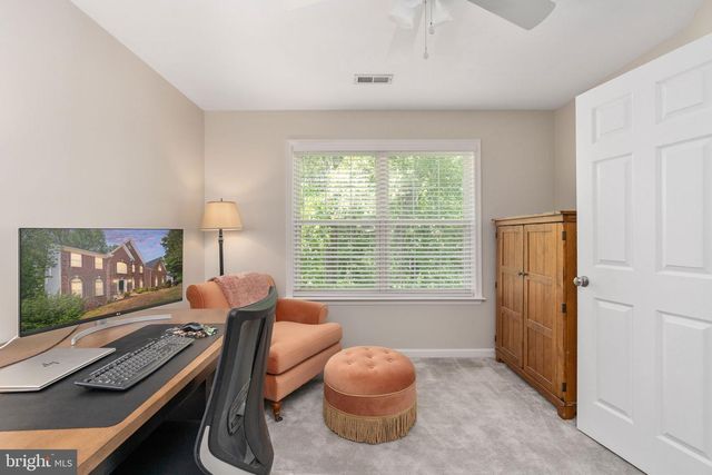 795 WINTERBERRY DR, Fredericksburg, VA 22405