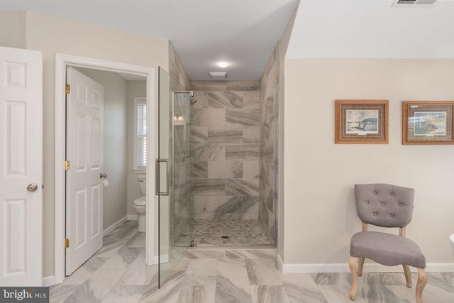 795 WINTERBERRY DR, Fredericksburg, VA 22405