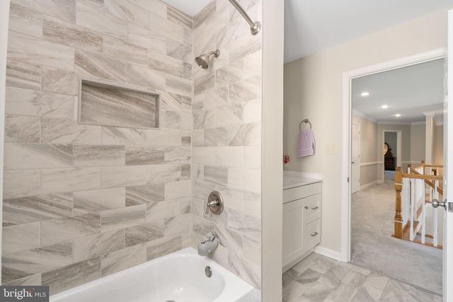 795 WINTERBERRY DR, Fredericksburg, VA 22405