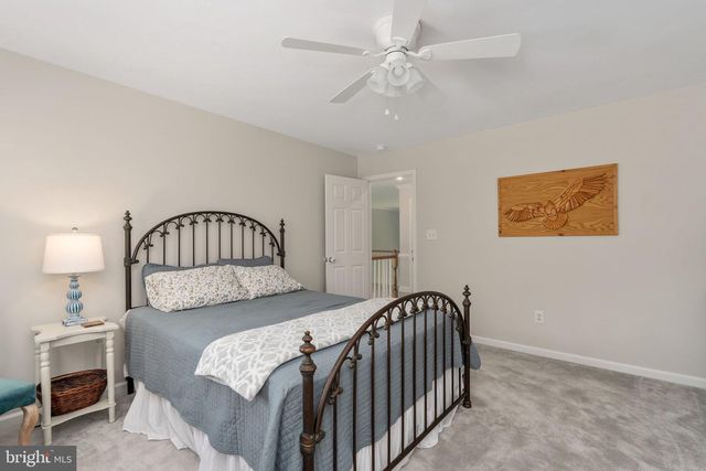 795 WINTERBERRY DR, Fredericksburg, VA 22405