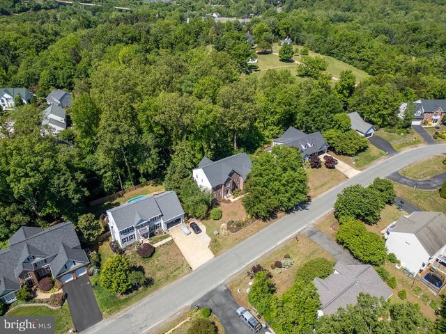 795 WINTERBERRY DR, Fredericksburg, VA 22405
