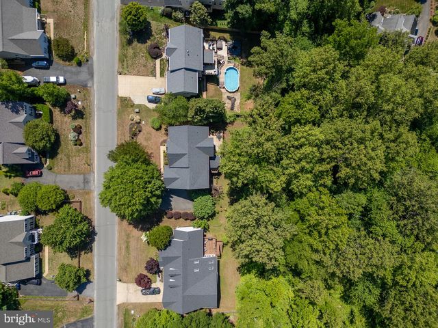 795 WINTERBERRY DR, Fredericksburg, VA 22405