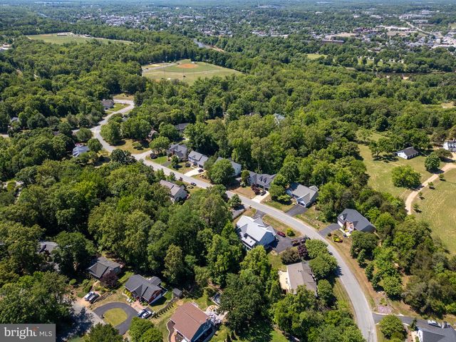 795 WINTERBERRY DR, Fredericksburg, VA 22405