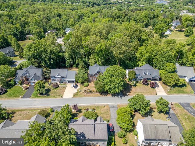 795 WINTERBERRY DR, Fredericksburg, VA 22405