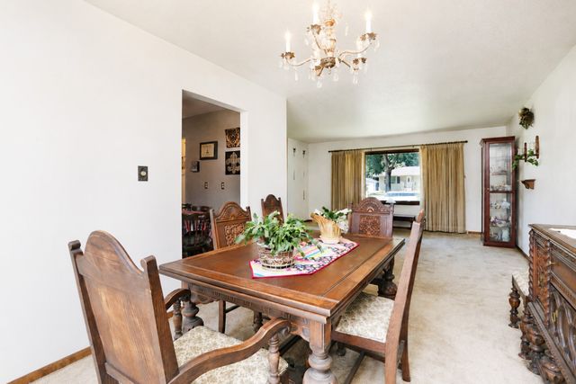 341 E Rose Avenue, Des Moines, IA 50315