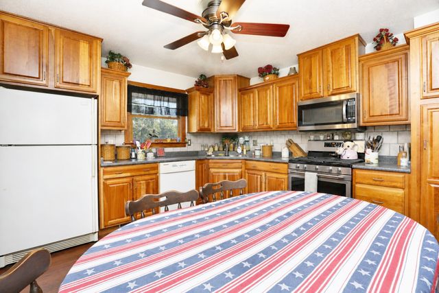 341 E Rose Avenue, Des Moines, IA 50315
