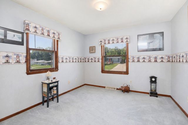 341 E Rose Avenue, Des Moines, IA 50315
